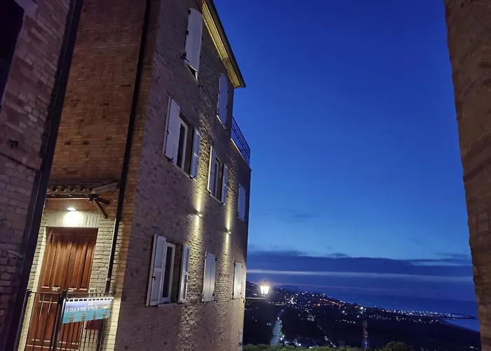 La Casa Di Torre Di Palme