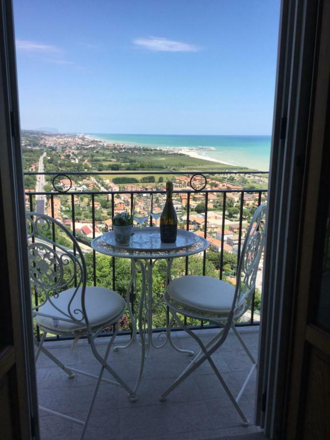 La Casa Di Torre Di Palme